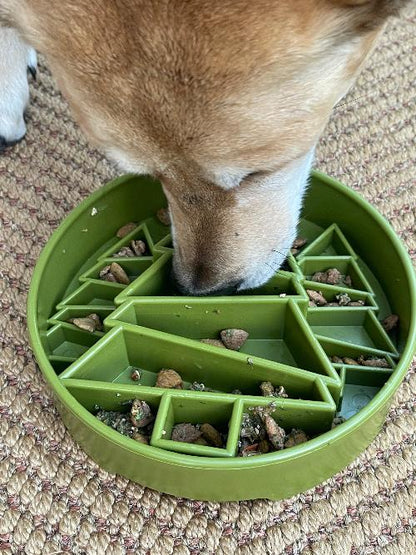 Pine Tree Design Enrichment Slow Feeder Bowl